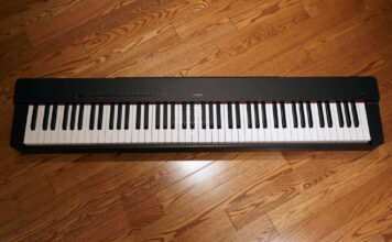 Yamaha P-225 digital keyboard